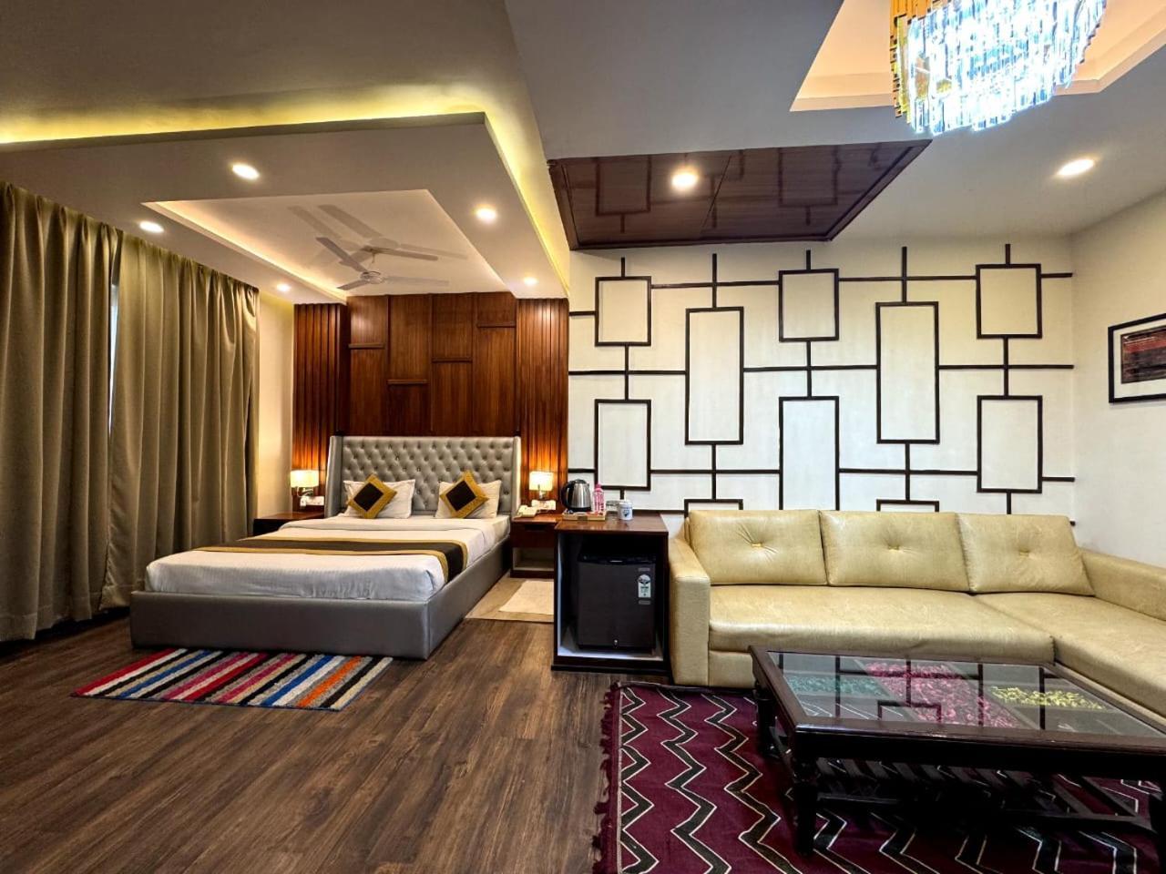 Hotel River Rhythm Assi Ghat Varanasi Exterior foto