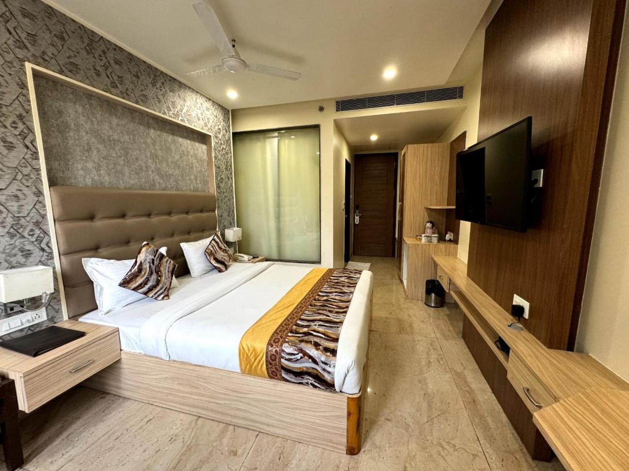 Hotel River Rhythm Assi Ghat Varanasi Exterior foto