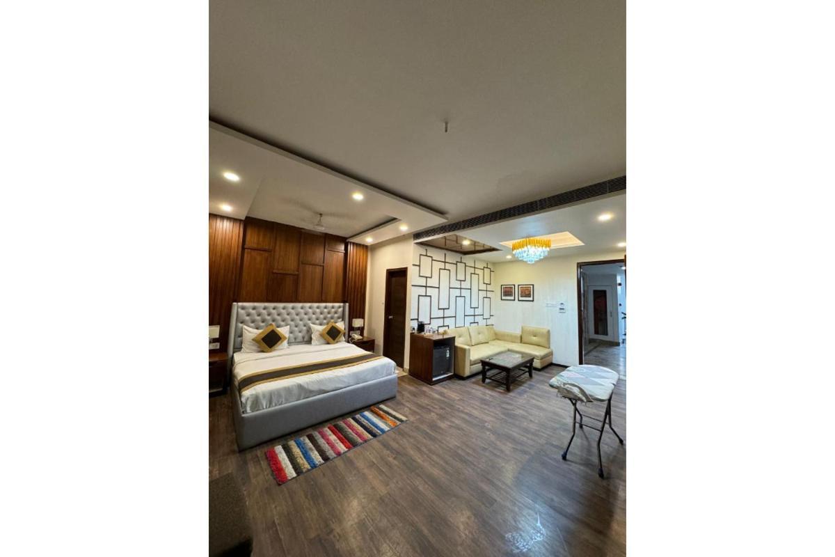 Hotel River Rhythm Assi Ghat Varanasi Exterior foto